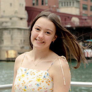 Meet your Posher, Kayla